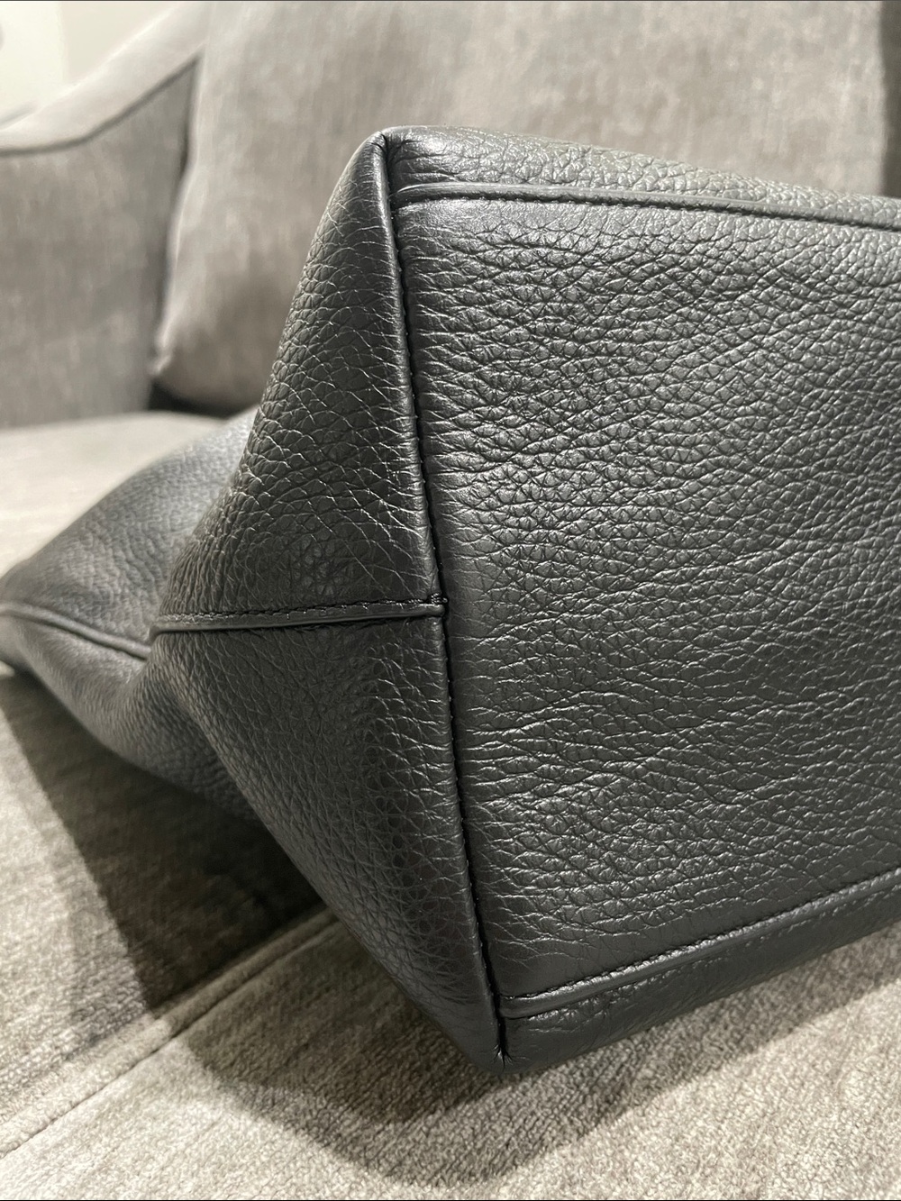 Coach Black City Zip Tote With Vandal Gummy Bear (Style F78203) Limited Edition - Picture 9 of 16